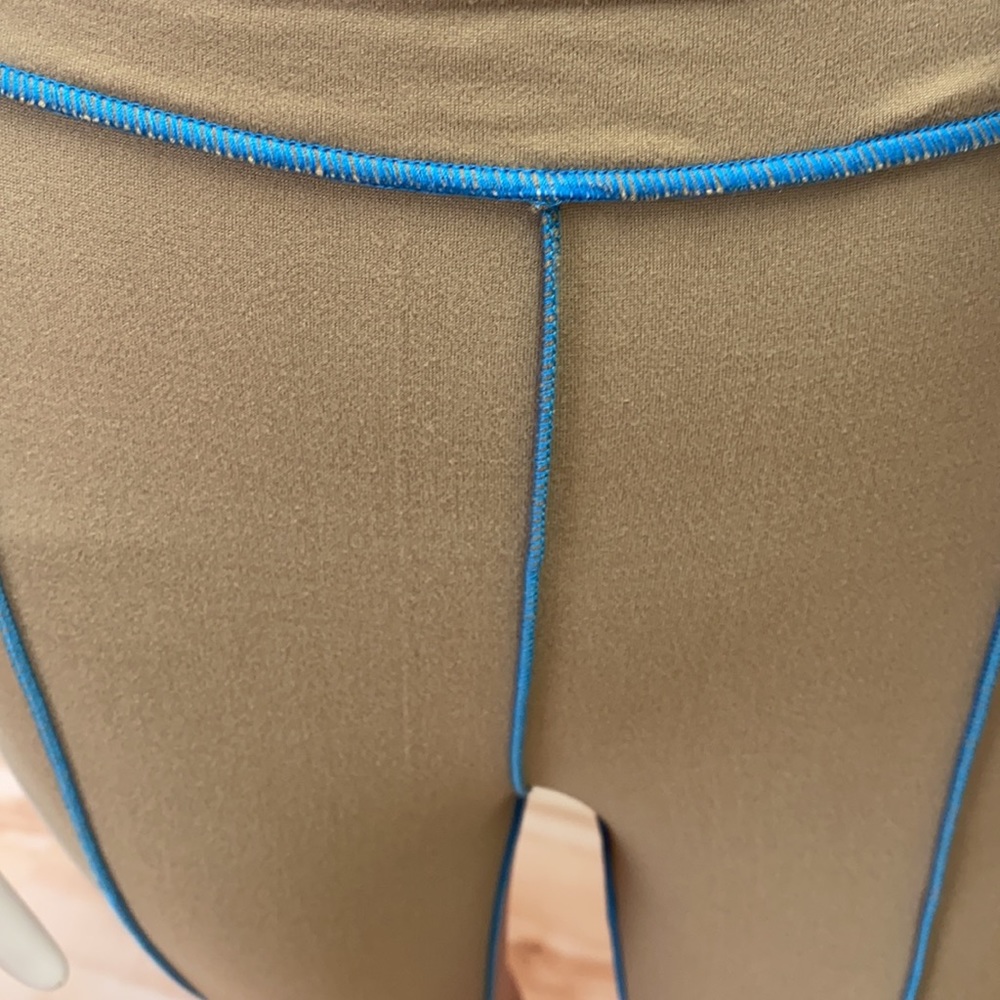 2 piece set - Picture 4 of 4